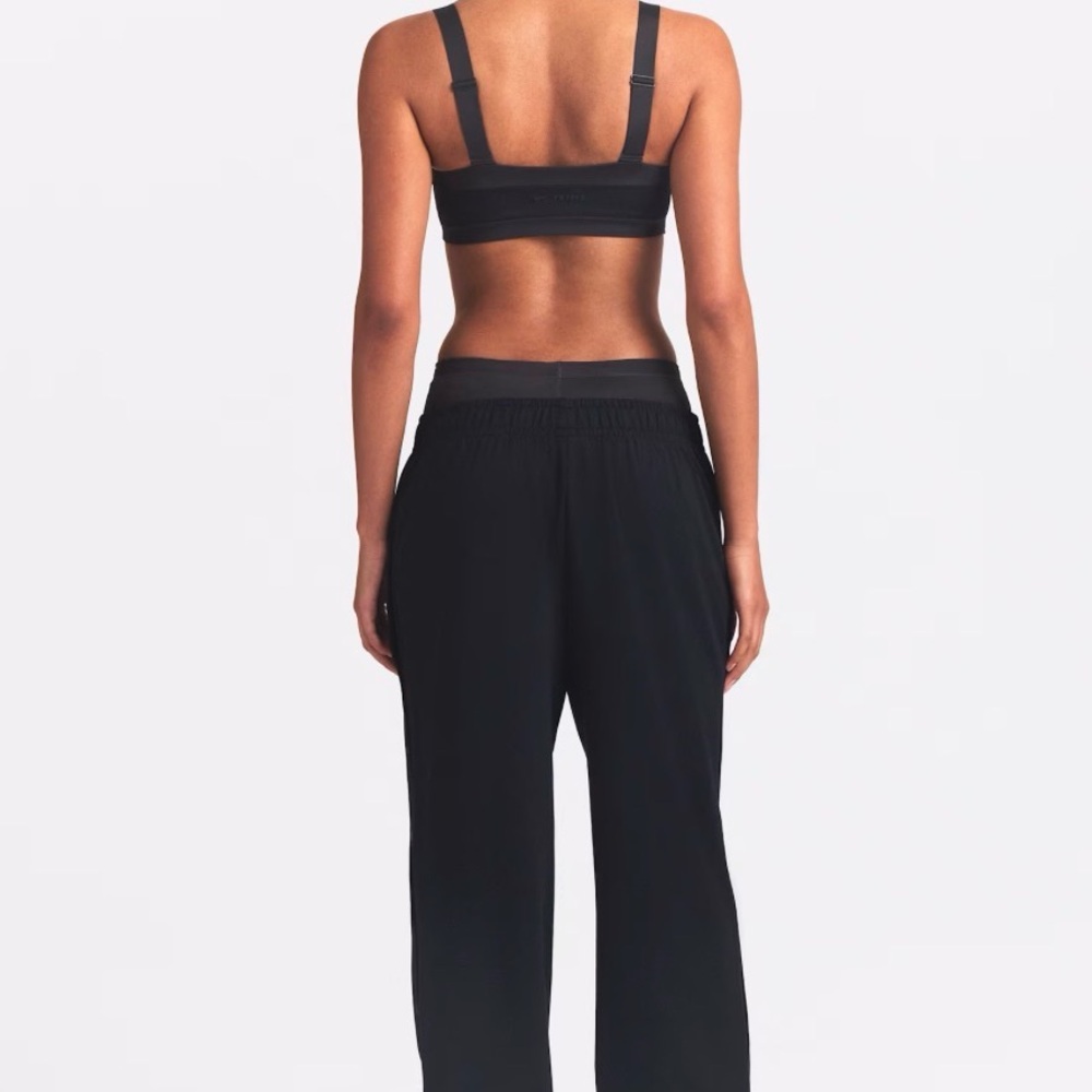 NWOT SKIMS x NIKE Matte Tricot Track Pant Small - Picture 3 of 11